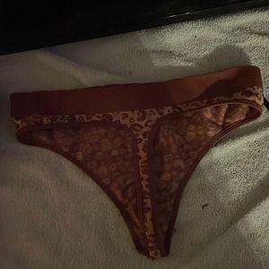 LG thong it’s stretchy heheh